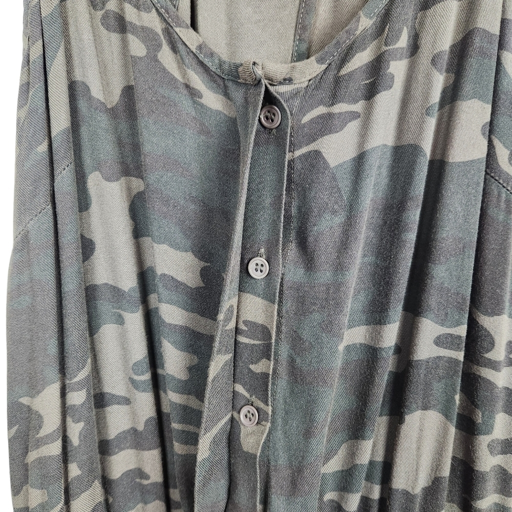 Storia Camo Jogger Jumpsuit Adjustable Straps Women's Size Medium - Picture 4 of 12
